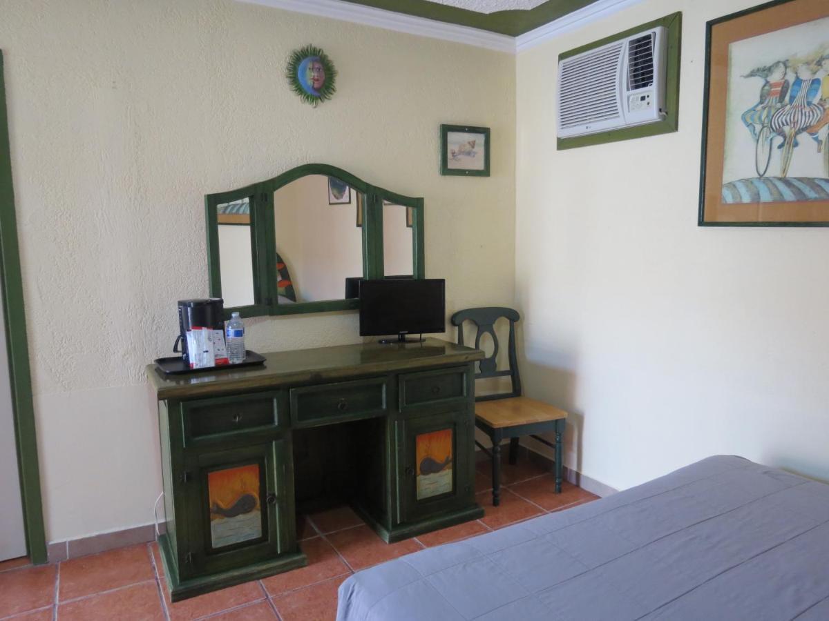 Hotel Malarrimo By Rotamundos Guerrero Negro Esterno foto